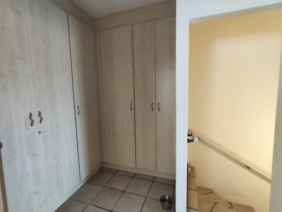 To Let 4 Bedroom Property for Rent in Haasendal Western Cape